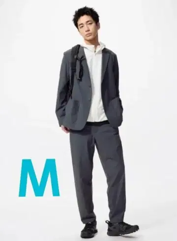 유니클로 울트라 스트레치 팬츠 M 그레이