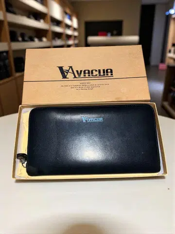 VACUA  라운드 지퍼 장지갑