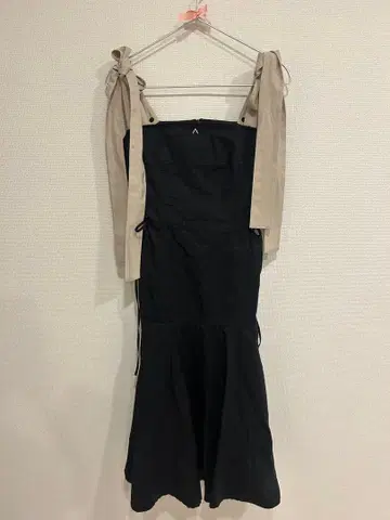 AND MARY 플레어 원피스 블랙