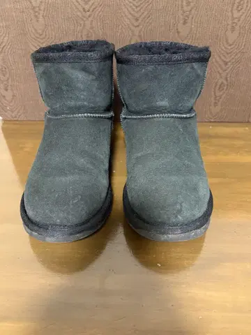 EMU 블랙 어그 부츠 숏