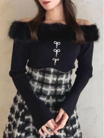 dazzlin 2WAY 퍼라이크 넥 니트탑