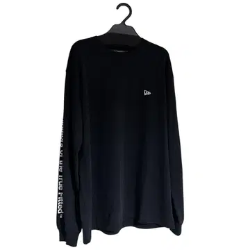 NEW ERA 뉴에라 남성용 L 사이즈 블랙 컬러 롱 T셔츠! 새상품