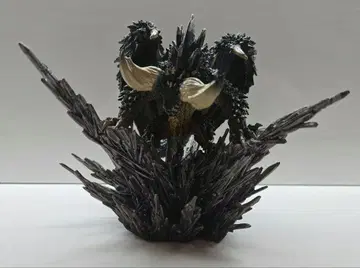 몬스터 헌터 월드 컬렉터즈 에디션 넬기간테 피규어