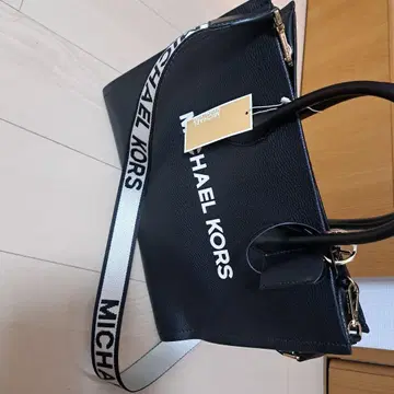 MICHAEL KORS MIRELLA 블랙 숄더백