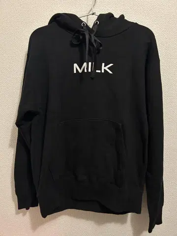 MILK 하트 리본 후드티 맨투맨 블랙