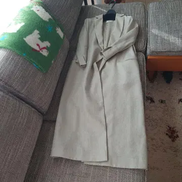 BEIGE 베이지 롱 코트