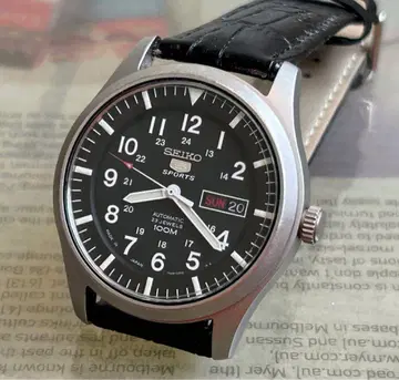 SEIKO 5 스포츠 블랙 다이얼 7S36