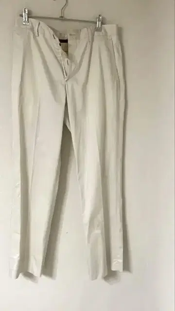 페라가모 슬랙스 화이트