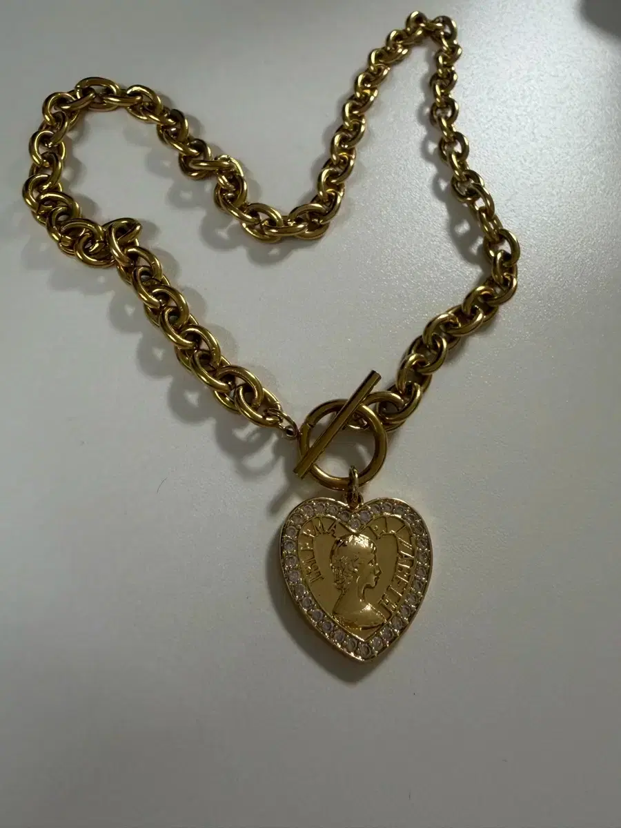 Gold Heart Coin Chain Necklace #체인목걸이,#하트목걸이 on Bunjang Global Site.