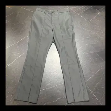 HARE 센터 슬릿 슬랙스 그레이 부츠컷 플레어 팬츠