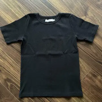 [ WORN ] LILLE TEE 셔츠