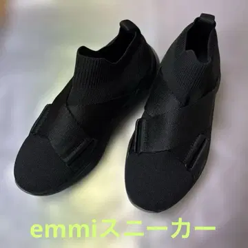 [ emmi ] 블랙 슬립온 스니커즈