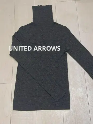UNITED ARROWS 하이 게이지 터틀넥 니트
