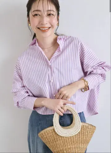 라부티크봉봉 스트라이프 크롭 셔츠
