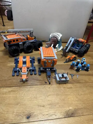 LEGO 북극 탐험 기지 60195