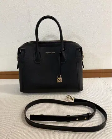 MICHAEL KORS 블랙 핸드백