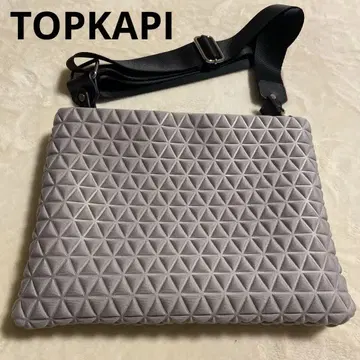 미사용급 TOPKAPI 엠보싱 원단 숄더백