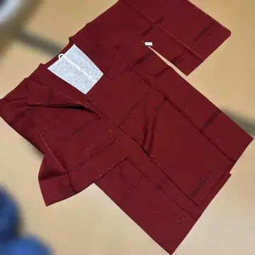 빨간색 무늬 일본 의류 코트