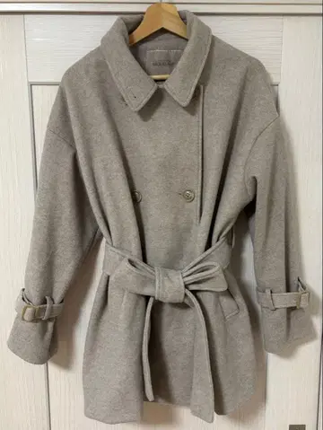 NICE CLAUP 더블 브레스트 롱 코트 벨트 포함 브라운