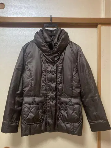 컨디션 최상 브라운 다운 자켓 후드 부착