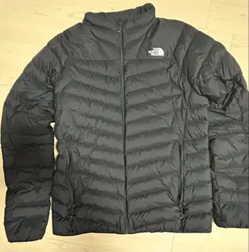 THE NORTH FACE 다운 자켓 블랙