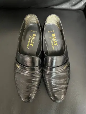 BALLY 블랙 가죽 로퍼