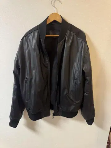 ARMANI 블랙 MA-1 자켓 라무
