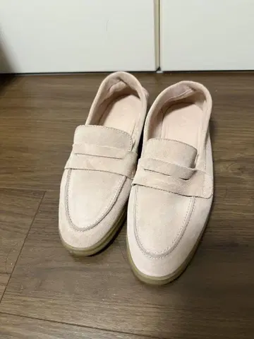 ZARA 스웨이드 로퍼