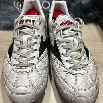 미즈노 모렐리아 축구화 스파이크