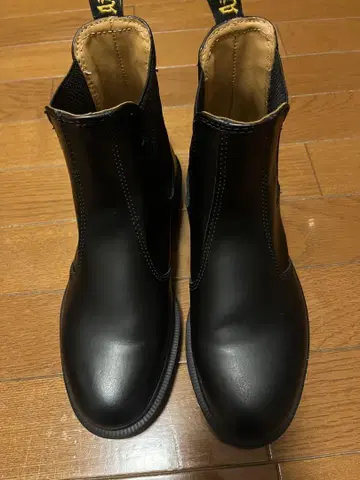닥터마틴 사이드 고어 부츠 블랙 천연 가죽 2976 첼시