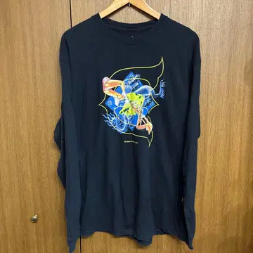 Evisen skateboards 블랙 롱 T