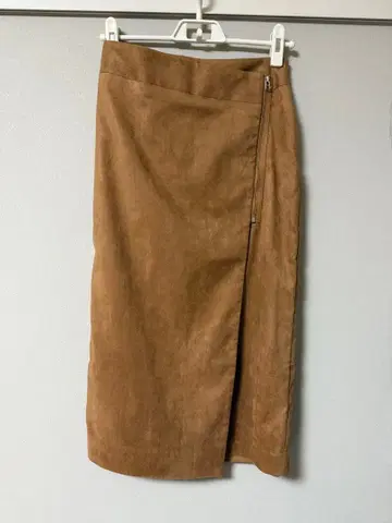 United arrows 브라운 스웨이드풍 타이트 스커트 38 사이즈