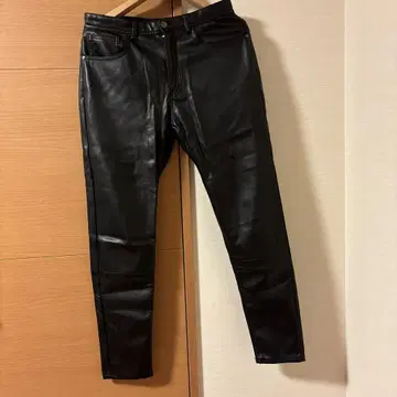 ZARA 블랙 가죽 팬츠 EUR 38