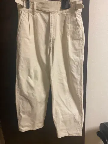 APC 와이드 팬츠 아이보리