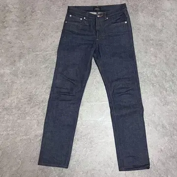 새상품급 A.P.C. PETIT STANDARD 데님 빨간색 셀비지 27