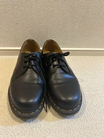 남성용 dr.martens 3홀 UK7
