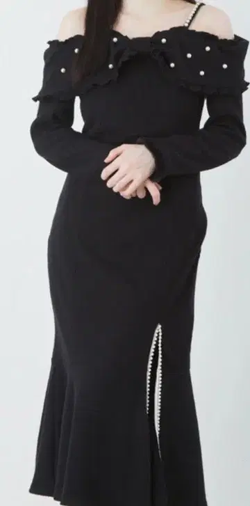 오프숄더 리본 언니 원피스 앙크루즈 Ank Rouge 블랙