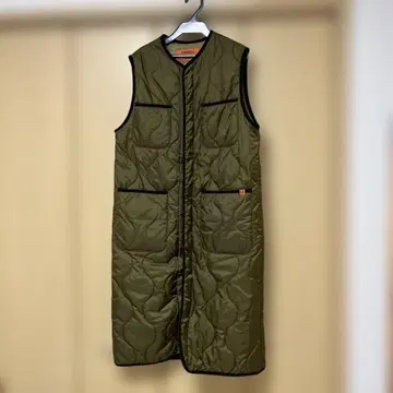 UNIVERSAL OVERALL 퀼팅 베스트