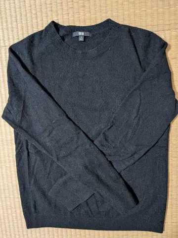 유니클로 UNIQLO 블랙 캐시미어 크루넥 스웨터 M 사이즈