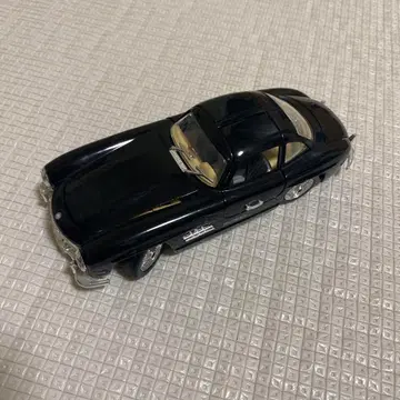 메르세데스 벤츠 300SL 블랙