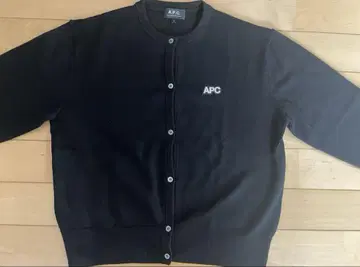 APC 블랙 가디건 울 100% 긴팔