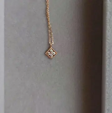 ESTELLE K10 다이아몬드 목걸이