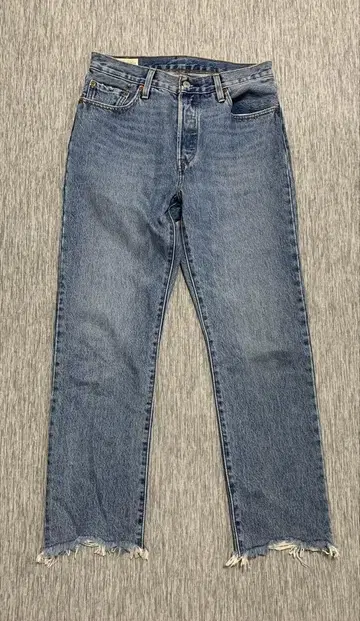 Levi's 501 Ungrid 크롭 데님