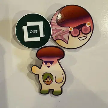 만박 발트관 핀 배지 바라비짱