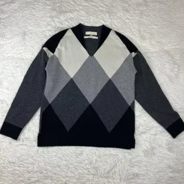 자유구 퓨어 캐시미어 100% V넥 니트 사이즈 38(M)