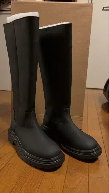 언그리드 블랙 롱 부츠