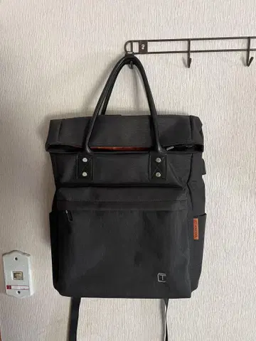 블랙 롤탑 백팩
