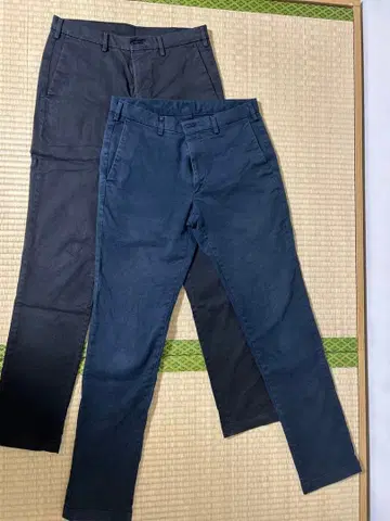 UNIQLO 슬림핏 치노 2개 세트 블랙 79cm / 네이비 79cm