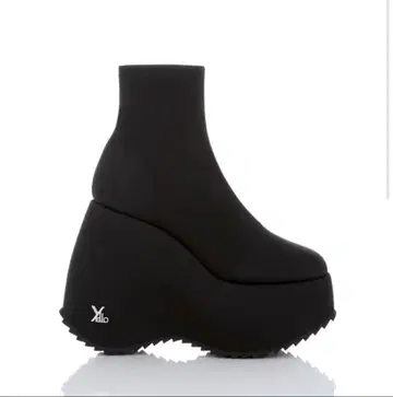 YELLO TOKYO BLACK PLATFORM SHORT BOOTS