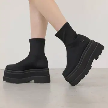 다리치 거의 새상품 울트라 스트레치 플랫 숏부츠